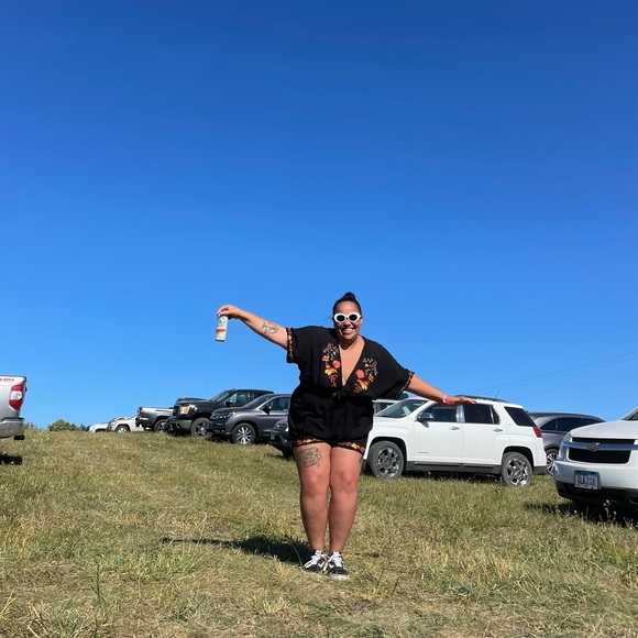 Adriana | Onslaught of Secondhand Joy - Picture 10 of 14